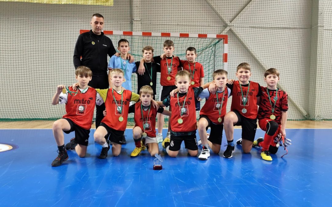 Zoninės 2013 m. gimimo didžiųjų mokyklų berniukų futbolo varžybos